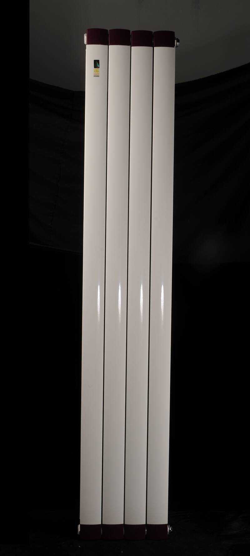 鋼制暖氣片安裝金旗艦暖氣片擁有一支強大鋼制暖氣片安裝隊伍，曾參與奧運工程選用產(chǎn)品安裝