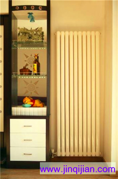 鋼制暖氣片防腐蝕性能與防腐劑密切相關(guān)，金旗艦鋼制暖氣片遠(yuǎn)銷(xiāo)歐洲