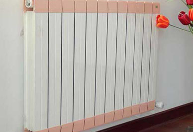 銅鋁復合暖氣片132x60客廳安裝效果圖